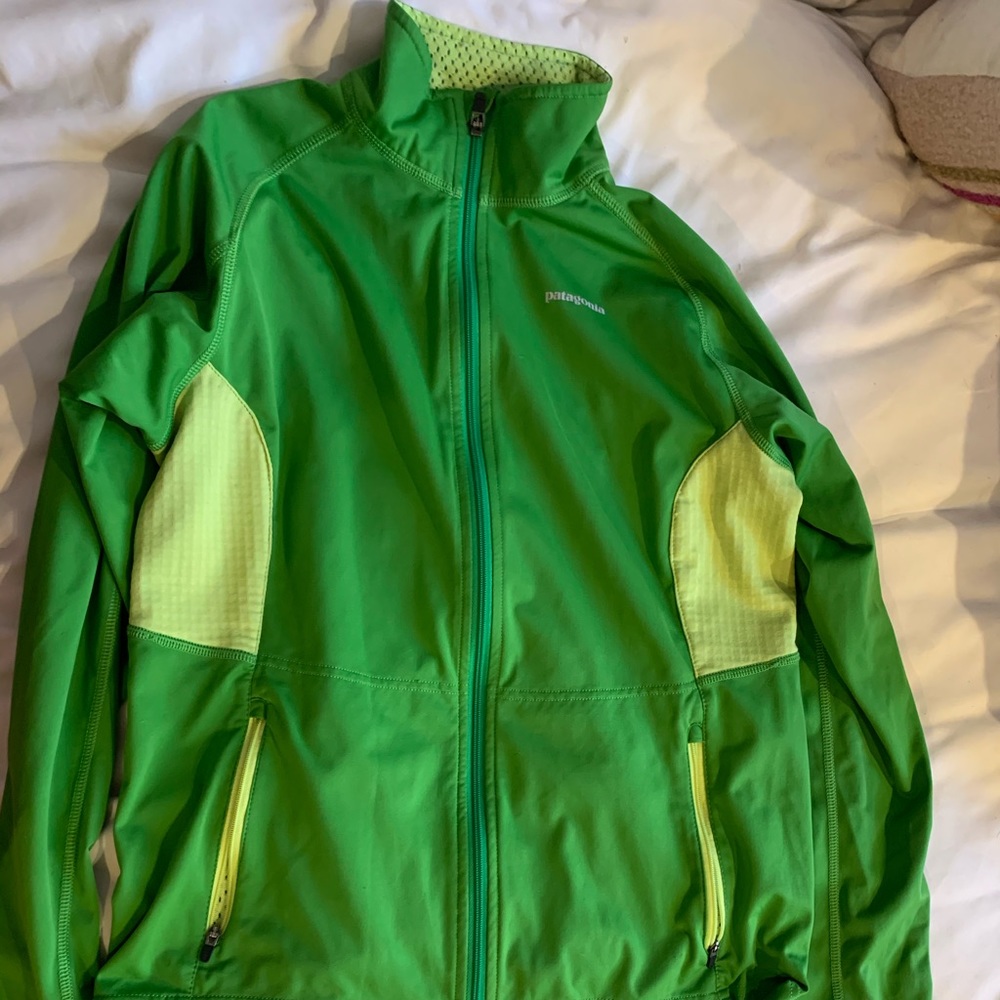 Patagonia wind breaker sports/running jacket